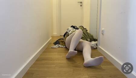 GIRL STUCK UNDER PILE OF LAUNDRY IN BODYSUIT WITH WHITE PANTYHOSE - MOV HD