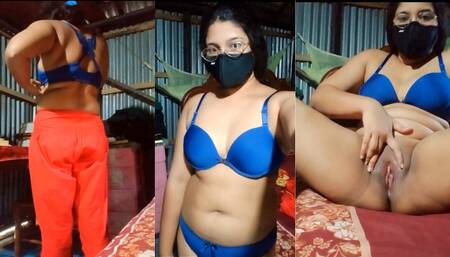 Indian girls dress opening and enjoying by fingering pussy