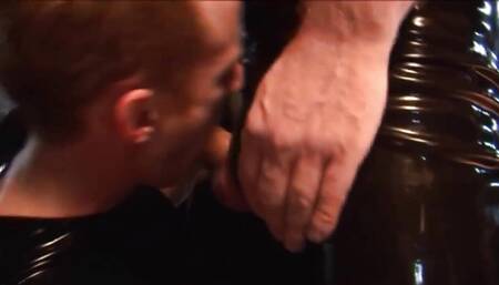 German Rubber Men in Fetish Fist and Fuck Fun