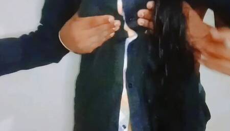 Srilankan young couple sexy video.srilankan couple sex in room, asian couple fun breast shoving