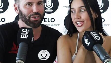 MERY MARTINS SHOWS OFF THE SIZE SHE LIKES