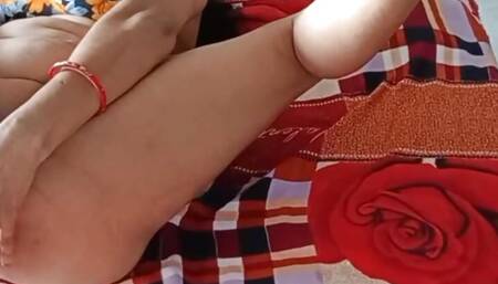 Bhabhi khoje 9 inch ka mota land