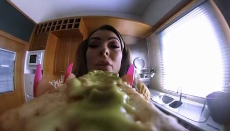 Feast - Charley Atwell VR360º HQE