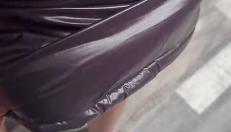 Down skirt jacket rub