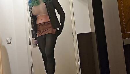 Kandy 2024 - blue and green outfit