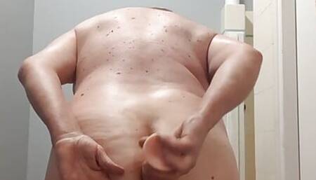 Grandpapiggy & his dildos.