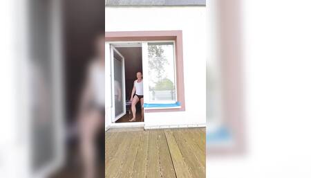 Balcony pee in publlic