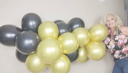 Finger Popping My Balloon Clusters