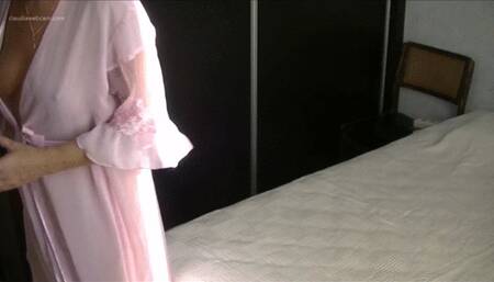 Hair brushing (HD mp4)