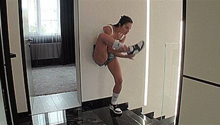 Smelly feet after sweaty men’s Nikes ( 1920x1080 HD) MP4