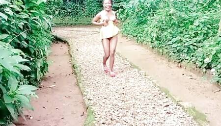 Rowena Receives Golden Shower in Public Park