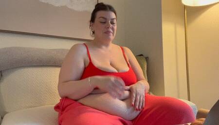 Bbw stuffs her face!