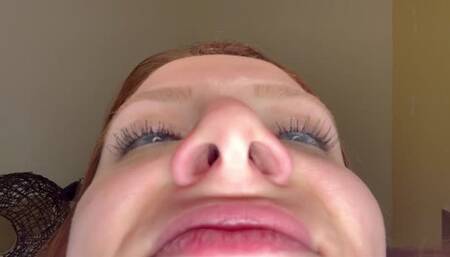 Tiny date gets lost in giantess' nose