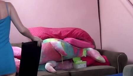 18 Year Old Amateur Sniffs Sperm at Her First Gangbang - Immoral Live 4K