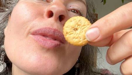 crunchy little crackers