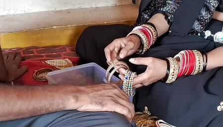 New daughter-in-law fucked by father-in-law as a horse, father-in-law seduced daughter-in-law and had sex by luring Pushkar