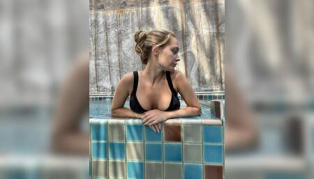 Hi babes! Hot sloppy bj and huge facial. You'll like it