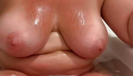 My 55m photographer was all over me after seducing him in the bath. He got me good!
