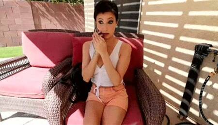 Male Desperation Jade Janzten watches you mess your pants!