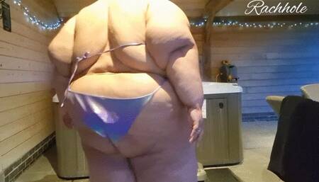 Ssbbw Hot Tub Struggles