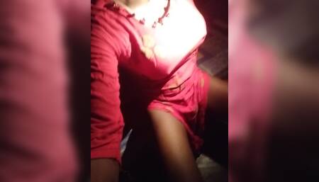 Mom suddenly got hot at night and started making sexy video calls with her boyfriend at night.