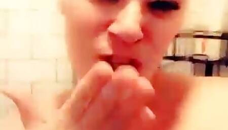 Cum get wet with me