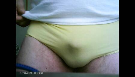 new yellow knickers