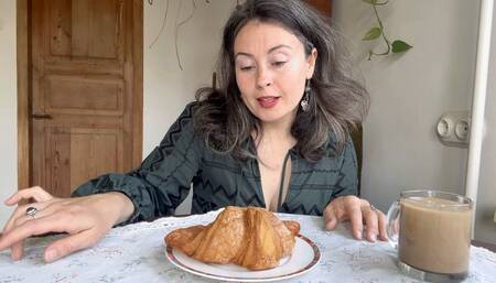 you are my croissant avi
