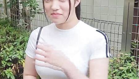 She has a childlike face and big tits, and is the strongest amateur with a secret weapon: squirting Yuki (20). part 1