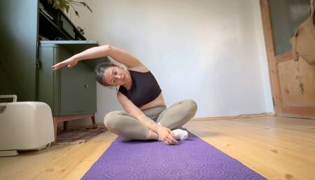 sexy girl strething mpeg