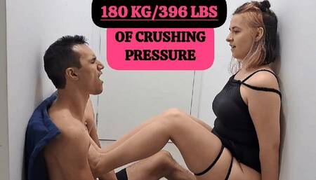 #54 Anya - Crusher Leg Press