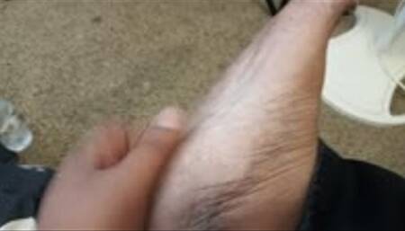 Nicole Talks about her Stinky feet