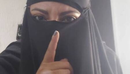 Arab MILF Masturbates Squirting Pussy To Rough Orgasm On Webcam While Wearing Niqab Porn Hijab XXX