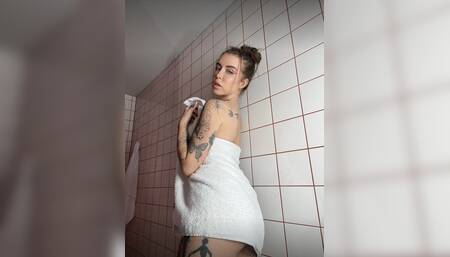 Deep throating my new neighbors BWC for 10 mins