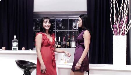 India Summer and Jessica Valentino are sapphics enjoying a