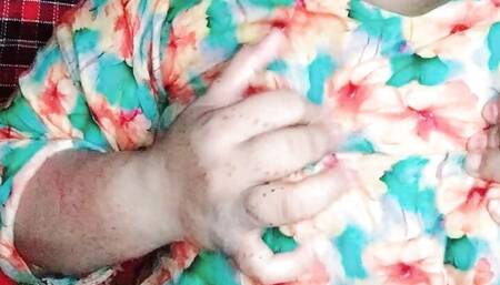 Ami Ki boobs me dala or Ami Ki chut me khira dal kr Ami ko farig kiya