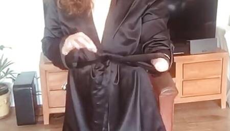 Meow - Squirt in a silk robe