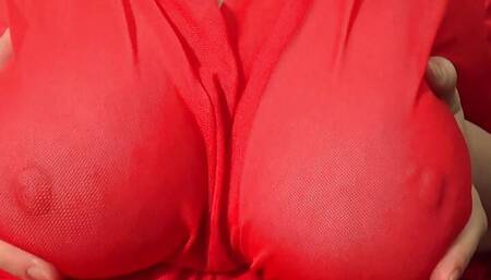 Do my big natural tits turn you on? Amateur with busty milf. Do you want to touch my boobs?