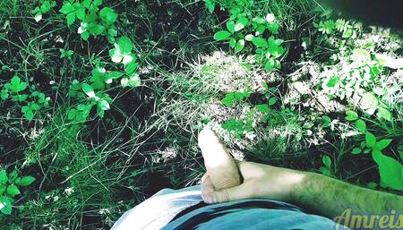 I drain sperm in the forest near houses