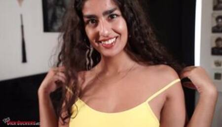 Amateur Arabic babe Luna Silver splattered in semen!