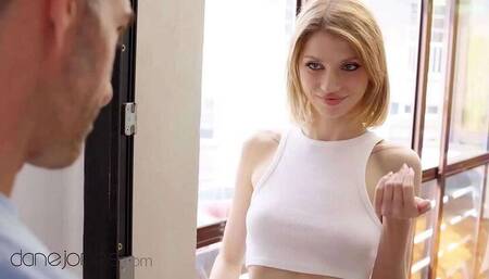 Petite Blonde Molly Devon's Big Dick Encounter: Blowjob, Cowgirl, Orgasm