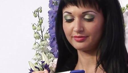 Lolly Badcock an experienced woman with brown hair gets