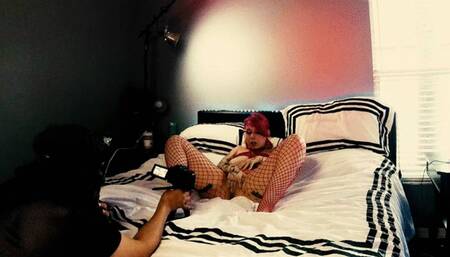 Wide shot of Sexy Alt-Girl Lyra Skye fucking until she gets filled up with cum