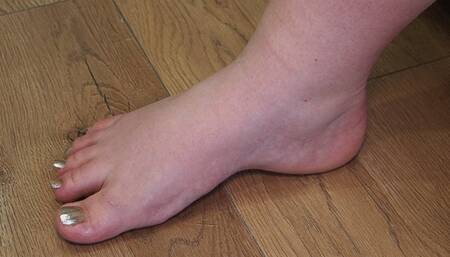 #1 Dumb Loser spends his life at my feet (no talking)