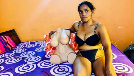 Boyfriend surprise Desi Tamil Divorce Milf given a Tantaly Sex Doll