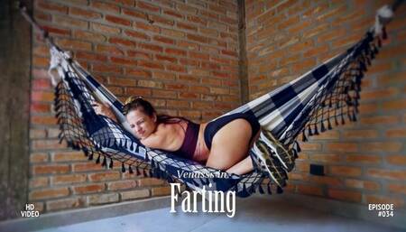 Farting in fitness clothes! Smelly gases! (WMV VIDEO)