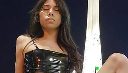 Femboy strutting around vegas