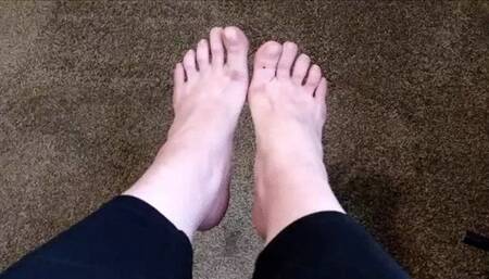 Topless BBW MILF Toenail Paint and Polish