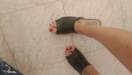 Cumming on My Wedges