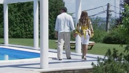 Sexy Tia Carrera puts her big tits at the disposal to please